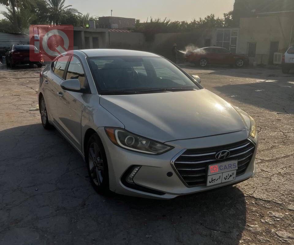 هیوندای ئەلەنترا